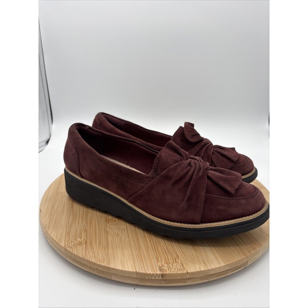 Clarks Womens Sharon Dasher Loafer Size 9M  Burgudy Suede Shoe Wedge Bow